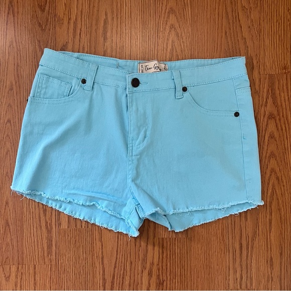 True Gypsy Shorts True Gypsy Womans Baby Blue Shorts Junior Size 9